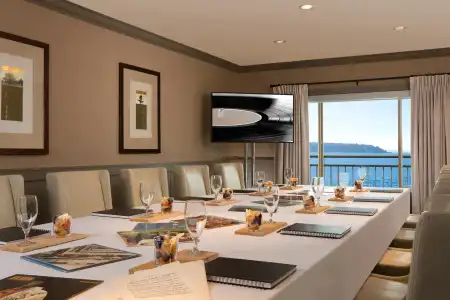The Edgewater - 24