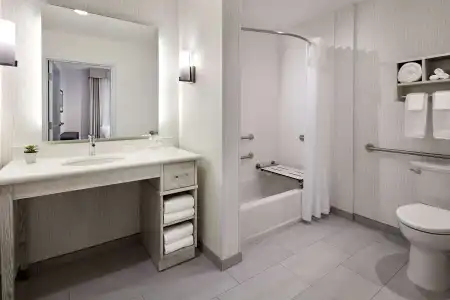 Homewood Suites by Hilton Long Beach Airport - 75