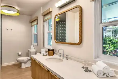 Royal Lahaina Resort & Bungalows - 94