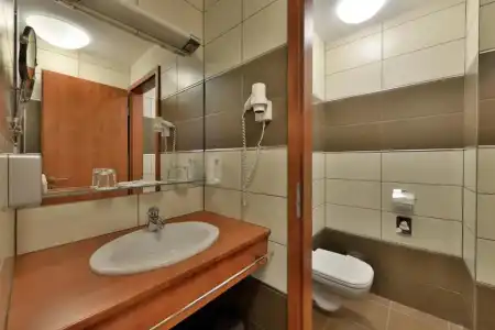City Inn - 23