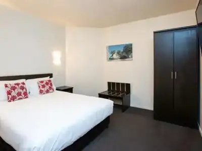 Distinction New Plymouth - 30