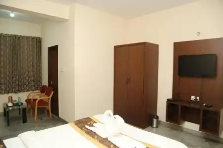 Soundarya - 7