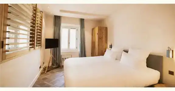 Hôtel La Ponche - 84