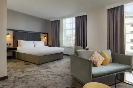 Hilton Cardiff - 2