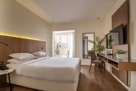 The President - 25