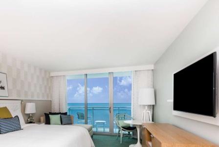 Wyndham Grand Clearwater Beach - 74