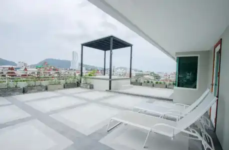 The Royal Paradise & Spa - 168