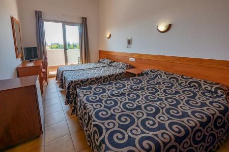 Santa Susanna Resort Affiliated by FERGUS - 25