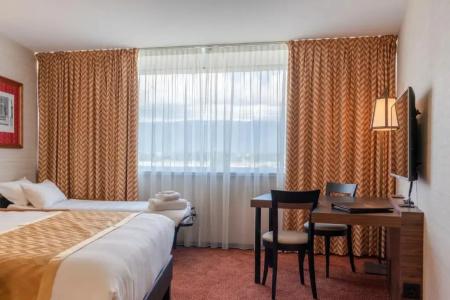 Nash Suites Airport - 34