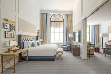 The Langham, - 5