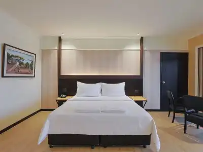 The Siam - 74