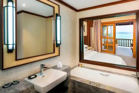 Sheraton Maldives Full Moon Resort & Spa - 54