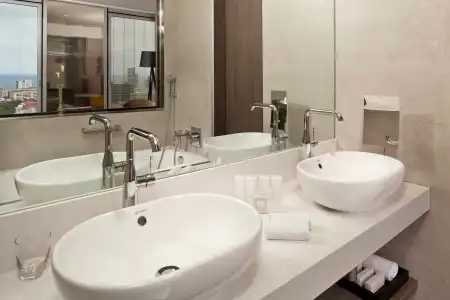 The Level at Meliá Barcelona Sky - 17