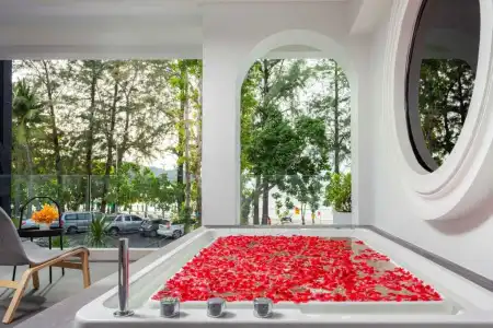 Anona Beachfront Phuket Resort - 76