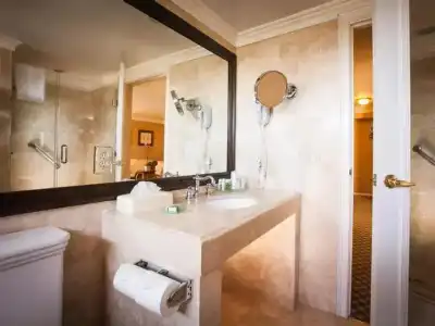 Best Western Plus Sunset Plaza - 42