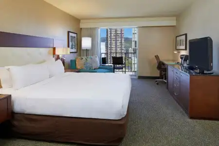 DoubleTree by Hilton Alana - Waikiki Beach - 44