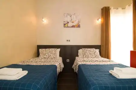 Yucca Park Aparthotel - 2