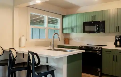 Royal Lahaina Resort & Bungalows - 103