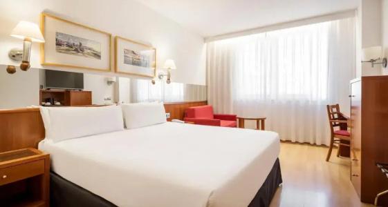 Ilunion les Corts Spa - 4