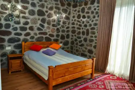 Khoreayi Dzor - 37