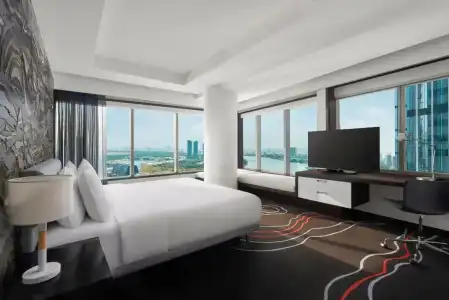 Le Meridien Saigon - 50