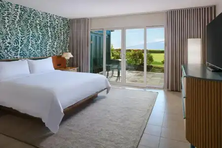 Royal Lahaina Resort & Bungalows - 2