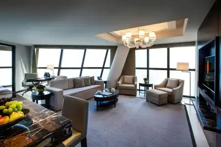 Bab Al Qasr - 9