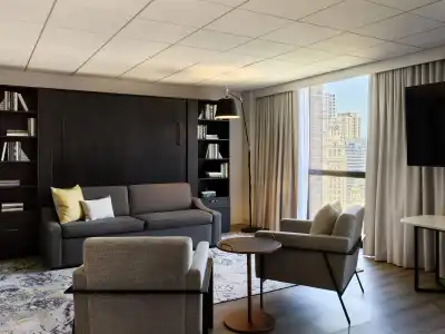 Hyatt Regency - 111
