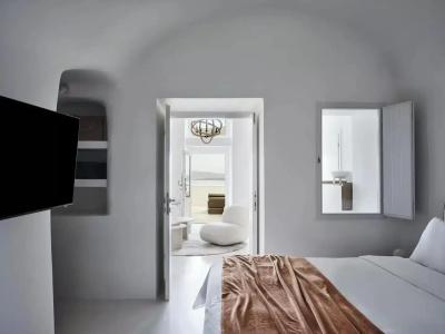 Andronis Boutique - 36