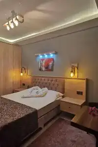 Beyond Otel - 13