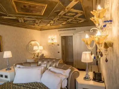 EGO’ Boutique - The Silk Road - 41