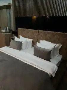 Home Boutique - 88