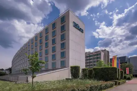 Hilton Geneva and Conference Centre - 0