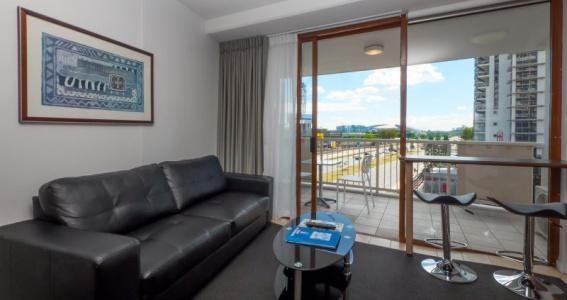 Broadbeach Savannah & Resort - 88