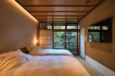 Nishimuraya Honkan - 1
