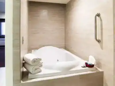 Holiday Inn Mexico Dali Airport by IHG - 70