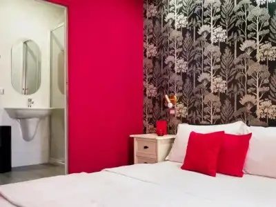 Cest La Vie Suites - 24