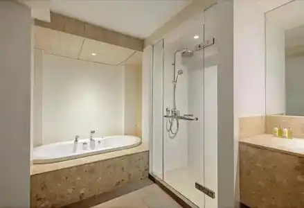 DoubleTree by Hilton Phuket Banthai Resort - 81