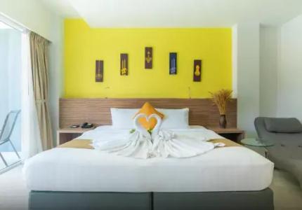 The Lantern Resorts Patong - 21