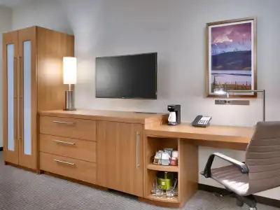 Hyatt Place Anchorage Midtown - 31
