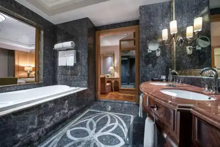 The Ritz-Carlton Jakarta, Mega Kuningan - 80