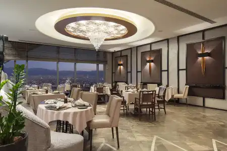 Hilton Bursa Convention Center & Spa - 11