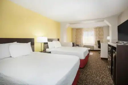Days Inn by Wyndham Phoenix North - 35