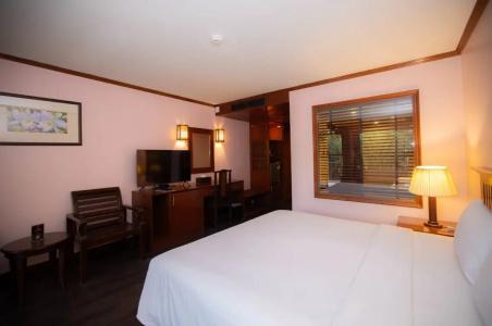 Baumanburi Patong - 56