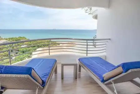 Royal Cliff Beach Pattaya - 42