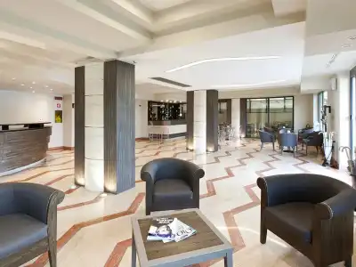Garner Rome Aurelia by IHG - 2