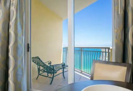 DoubleTree Resort & Spa by Hilton Ocean Point-N. Miami Beach - 36