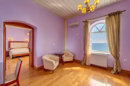 Apollonion Palace - 63