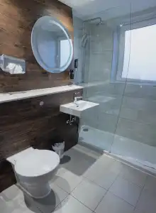 DoubleTree by Hilton London – Docklands Riverside - 19