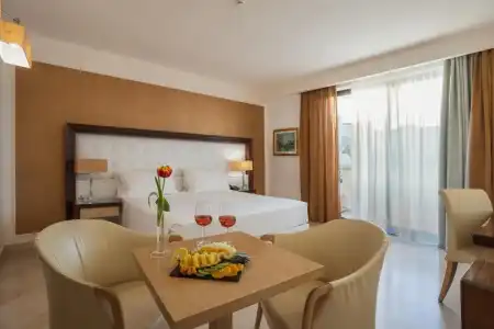 Vittoria Resort Pool & Spa - 52